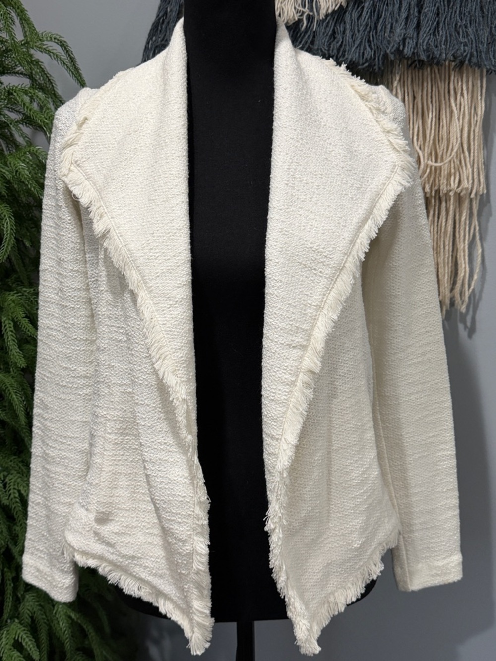 Club Monaco Textured Jacket Cardigan Ivory Open Front Fringe Trim Blazer XS